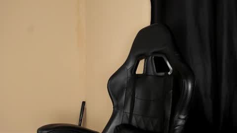 Snapshot of halan_jr chatting on 10/17/25, 05:54 halan online show from 10/17/25, 05:54