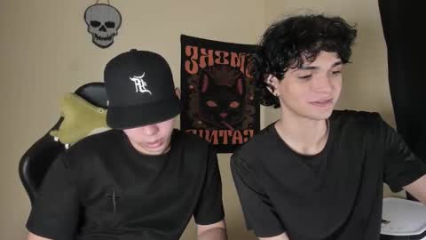 Snapshot of halan_jr chatting on 12/14/25, 10:36 halan online show from 12/14/25, 10:36