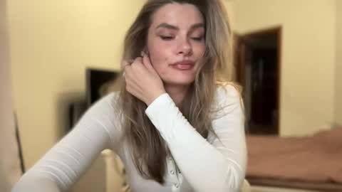 haley_rune online show from 09/24/25, 03:15