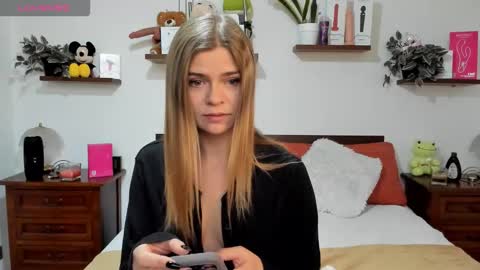 Haley online show from 11/12/25, 08:04