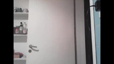 Snapshot of halfblood18 chatting on 01/08/25, 01:53 halfblood18 online show from 01/08/25, 01:53