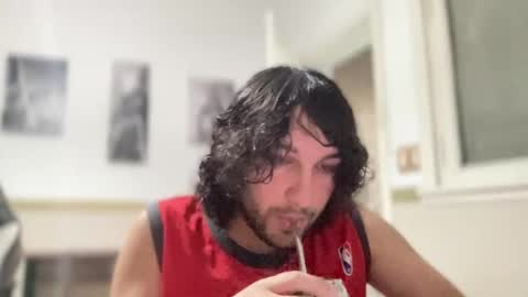 Snapshot of halfblood18 chatting on 10/18/25, 10:21 halfblood18 online show from 10/18/25, 10:21