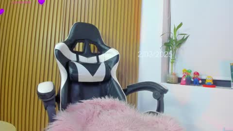 Snapshot of hall_anahiis chatting on 03/03/25, 12:37 Anahis online show from 03/03/25, 12:37