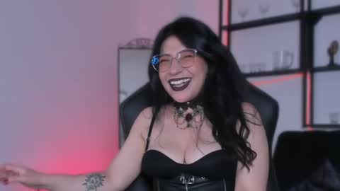 halley_ravenn online show from 05/11/26, 09:12