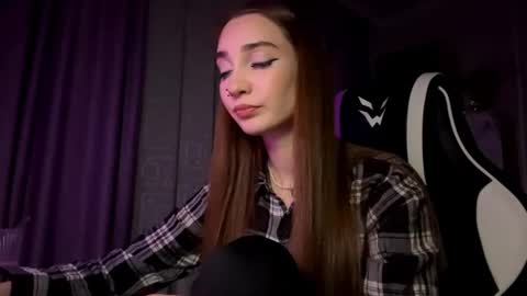 Holly online show from 11/29/25, 05:16