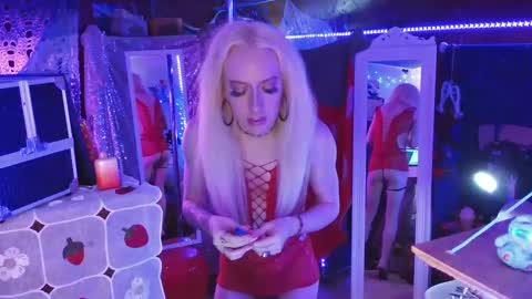 halovalentine online show from 02/06/25, 01:49