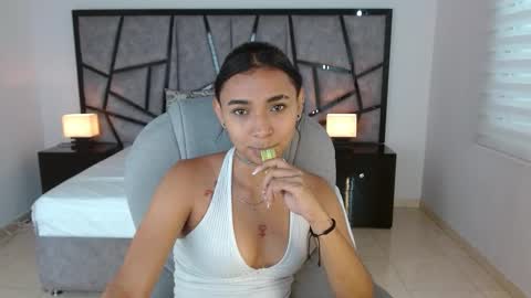 hamber_reyes online show from 10/25/25, 01:51