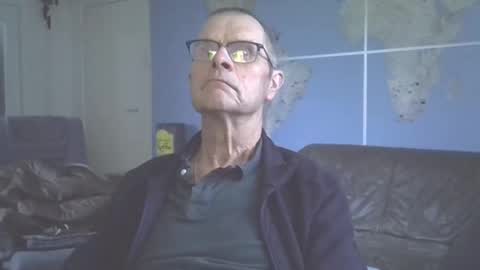 Prefer men 80 online show from 10/23/25, 03:22