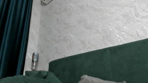 hana_moon1 online show from 09/24/25, 05:05