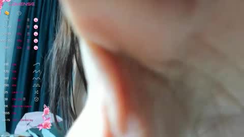 hana_moon1 online show from 10/11/25, 04:27
