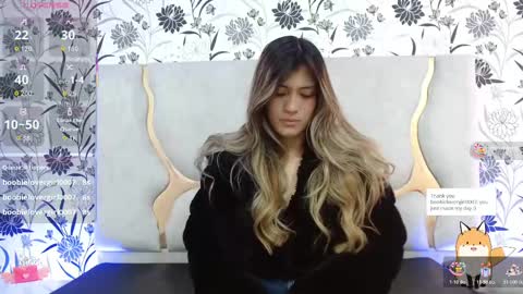 hanaa_tay online show from 10/19/25, 11:44