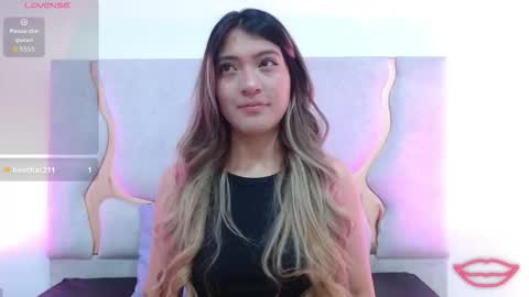 hanaa_tay online show from 10/28/25, 01:09