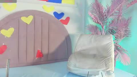 hanaahquinn online show from 06/17/26, 01:01