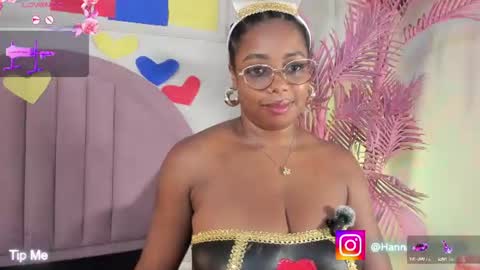 hanaahquinn online show from 06/19/26, 11:36