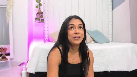 hanah_gray online show from 05/18/26, 11:16