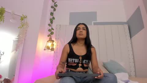 hanah_gray online show from 07/18/26, 11:14