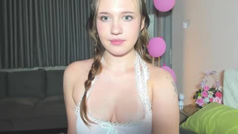 hanahwoods online show from 03/12/25, 09:13