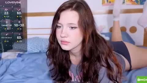 Snapshot of hanahwoods chatting on 11/16/25, 11:38 hanahwoods online show from 11/16/25, 11:38