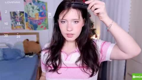 Snapshot of hanahwoods chatting on 11/30/25, 02:10 hanahwoods online show from 11/30/25, 02:10