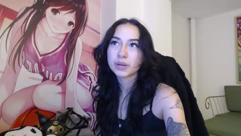 Snapshot of hanaku_8 chatting on 11/10/25, 01:21 Hanaku online show from 11/10/25, 01:21