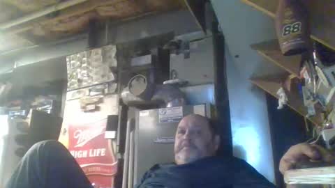 naked man online show from 11/17/25, 03:34