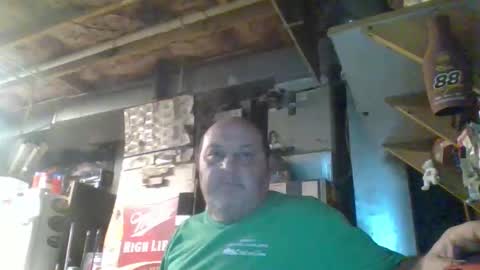 naked man online show from 12/22/25, 04:31