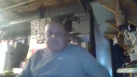 Snapshot of handiemanhere chatting on 05/02/26, 03:55 naked man online show from 05/02/26, 03:55