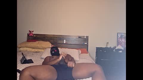 Snapshot of handsallover242 chatting on 10/20/25, 07:14 handsallover242 online show from 10/20/25, 07:14