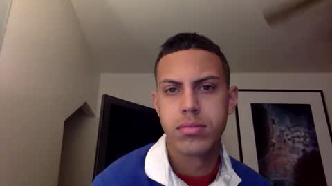 Snapshot of handsome01_ chatting on 11/30/25, 04:11 handsome01_ online show from 11/30/25, 04:11