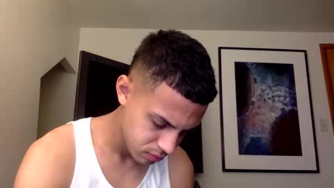 Snapshot of handsome01_ chatting on 12/14/25, 04:23 handsome01_ online show from 12/14/25, 04:23