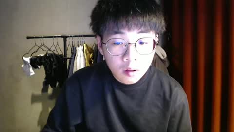 handsome_mannn online show from 12/18/24, 07:19