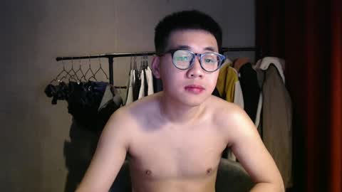 handsome_mannn online show from 12/31/24, 01:26
