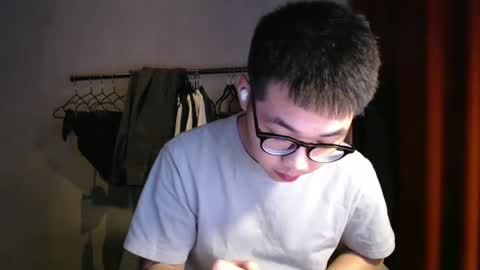 handsome_mannn online show from 01/04/25, 03:18