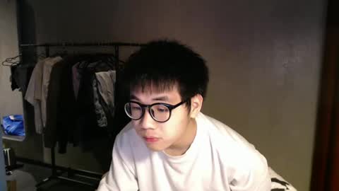 handsome_mannn online show from 02/24/25, 09:09