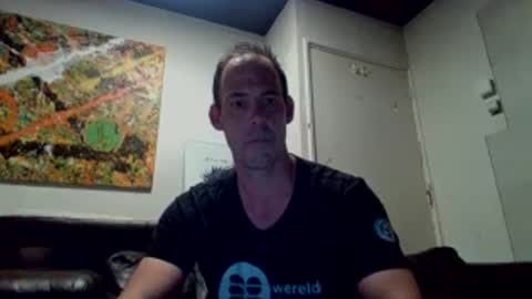 Snapshot of handsomeguy4ever chatting on 09/28/25, 08:03 handsomeguy4ever online show from 09/28/25, 08:03