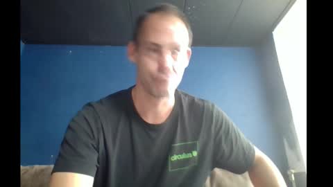 Snapshot of handsomeguy4ever chatting on 10/07/25, 01:52 handsomeguy4ever online show from 10/07/25, 01:52