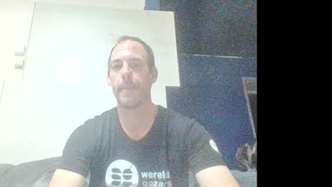 Snapshot of handsomeguy4ever chatting on 10/23/25, 09:02 handsomeguy4ever online show from 10/23/25, 09:02