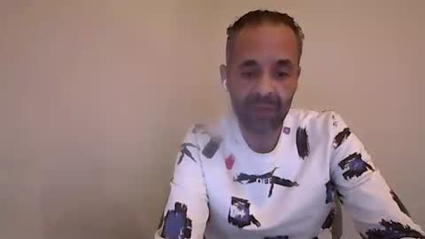 Snapshot of handsomepenis20cm chatting on 10/16/25, 07:04 handsomepenis20cm online show from 10/16/25, 07:04