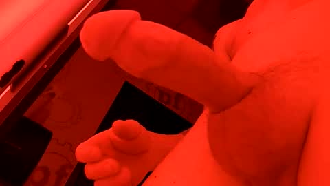 Snapshot of handsomerob42 chatting on 09/18/25, 09:11 handsomerob42 online show from 09/18/25, 09:11