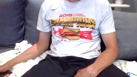 HandsomeStranger online show from 06/16/26, 12:57