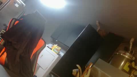 Snapshot of handyman5303 chatting on 01/13/25, 02:11 Handystudman online show from 01/13/25, 02:11