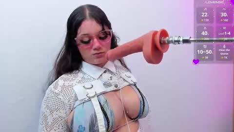 Snapshot of hanie_boobs chatting on 12/14/25, 08:35 Ana online show from 12/14/25, 08:35