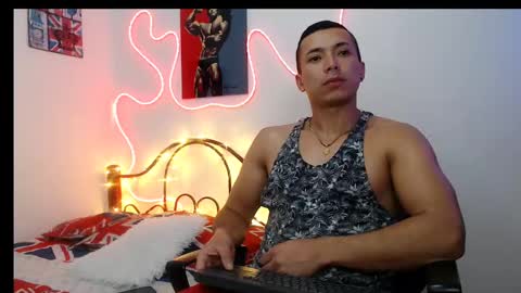 Snapshot of hank_fuller01 chatting on 03/01/25, 10:24 Hank online show from 03/01/25, 10:24