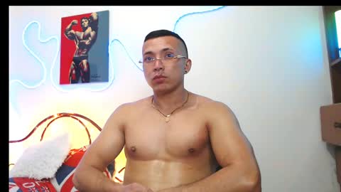 Snapshot of hank_fuller01 chatting on 03/04/25, 05:00 Hank online show from 03/04/25, 05:00