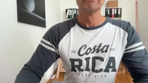 hanky online show from 10/06/25, 10:02