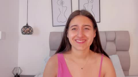 hanna__evans_ online show from 10/09/25, 12:03