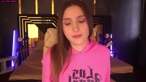 hanna__klein online show from 12/03/24, 07:10