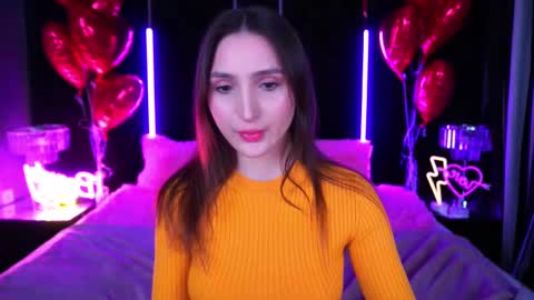 hanna__klein online show from 02/13/25, 07:03
