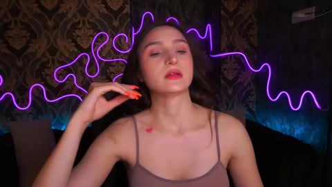 hanna__klein online show from 02/27/25, 09:22