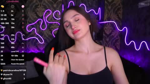 hanna__klein online show from 03/12/25, 12:36